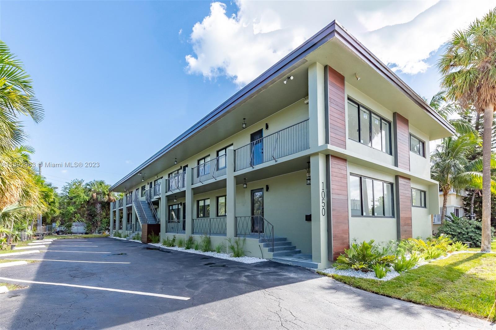 BAY HARBOR ISLAND - Residential Income