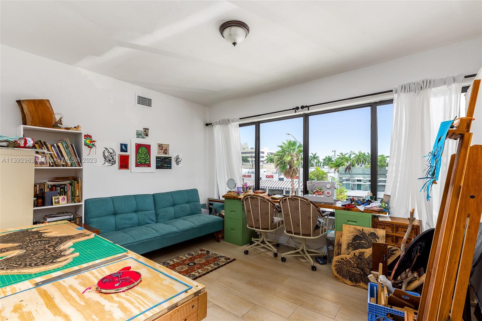 BAY HARBOR ISLAND - Residential Income