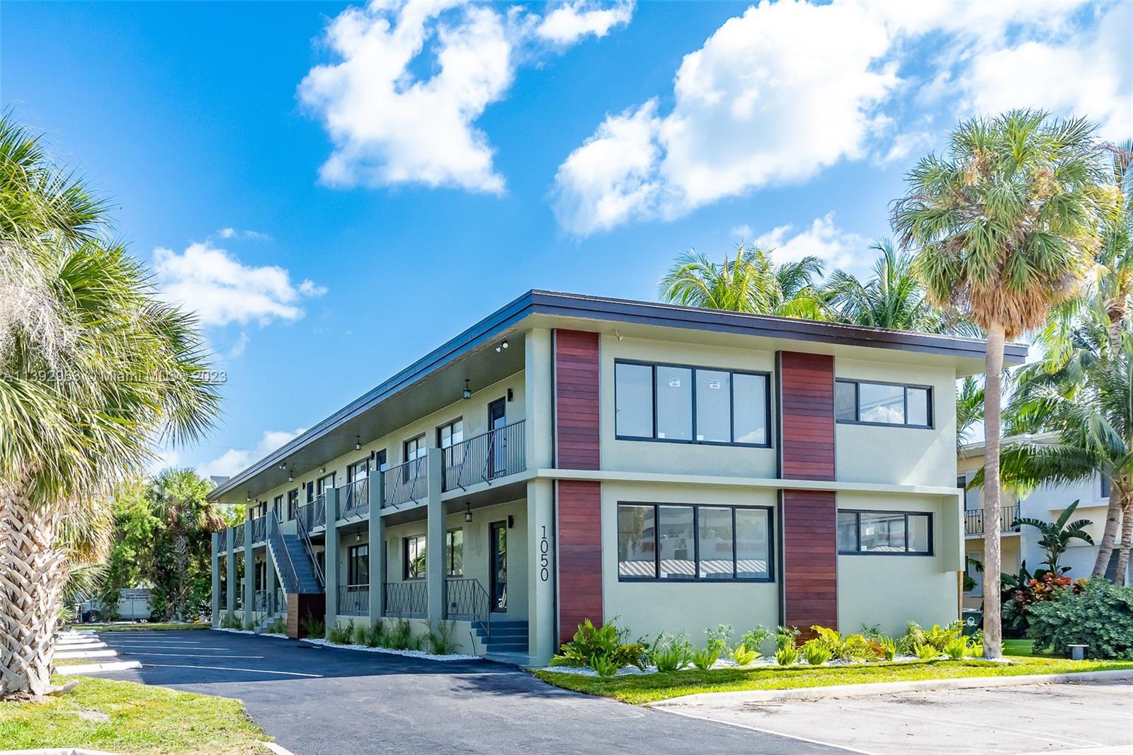 BAY HARBOR ISLAND - Residential Income