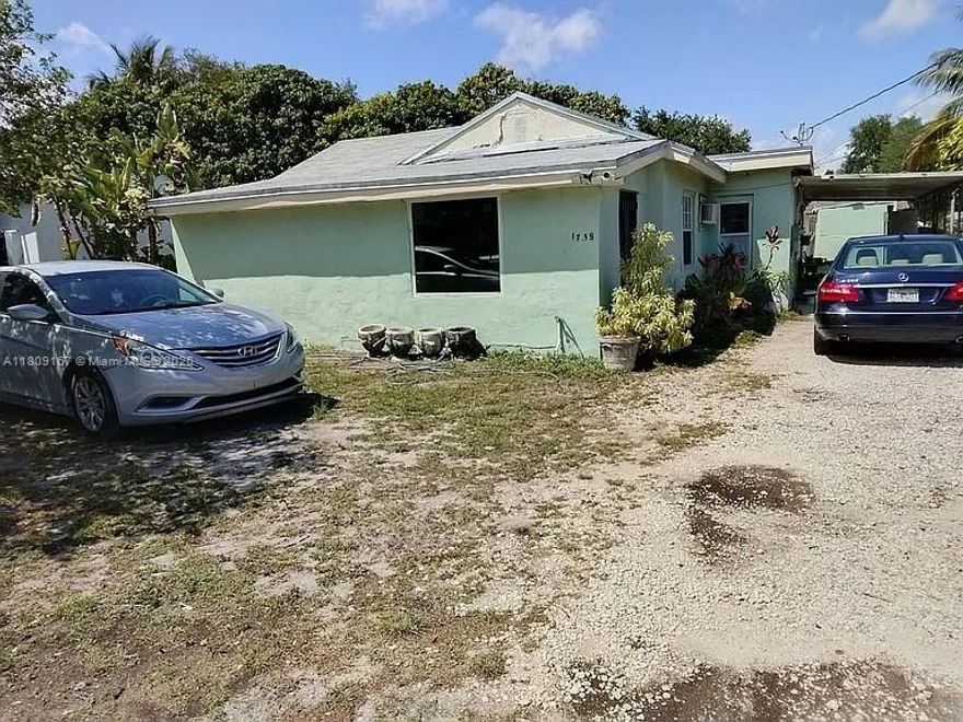 Great opportunity to own a single family home or duplex, its your choice! Currently configured as a single family home with 4 bedrooms, 2 baths, kitchen, and living room. Easily convert back to two living units for extra income. Large yard with room for boat or RV.