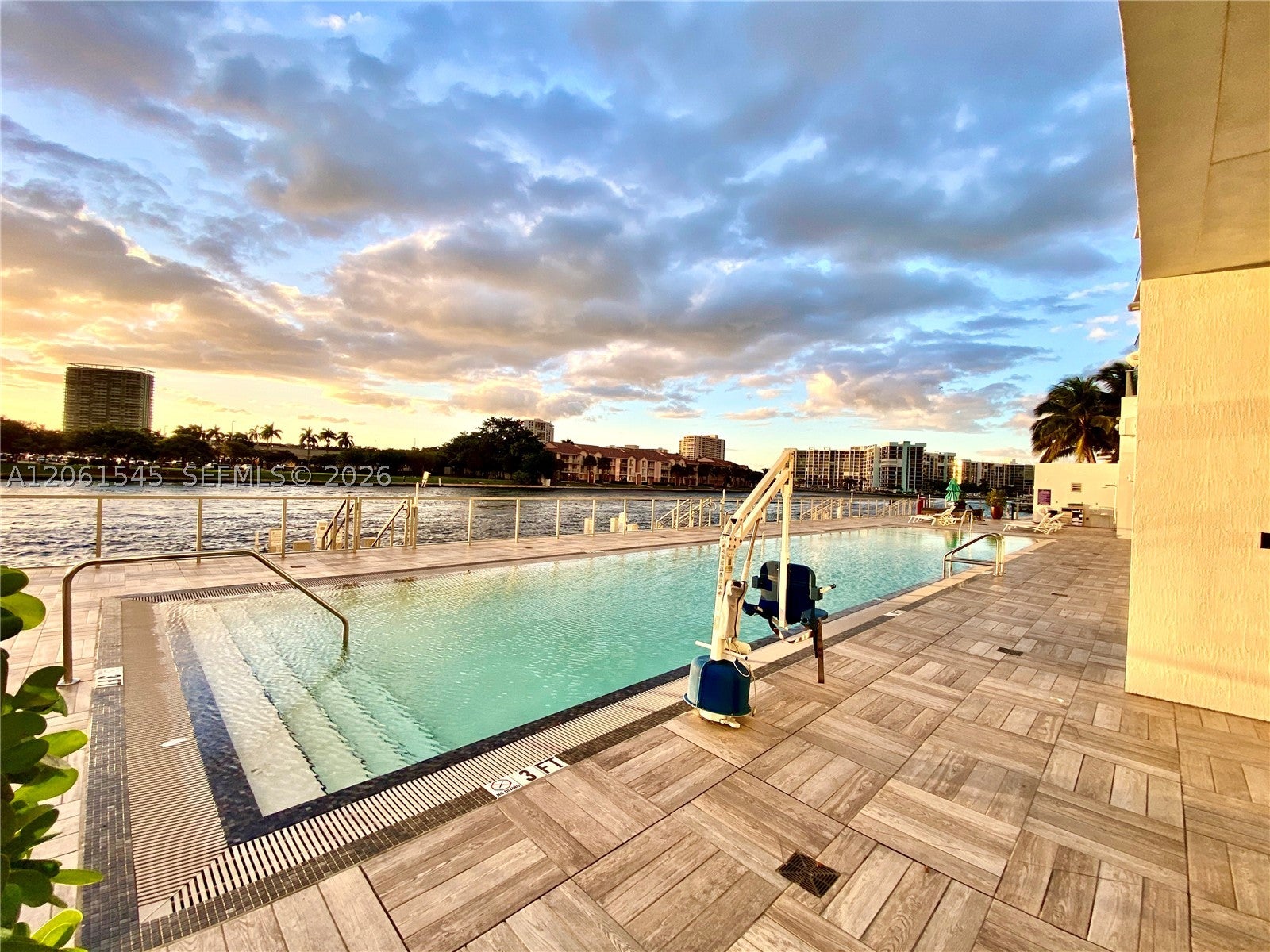 4010 S Ocean Dr R2603