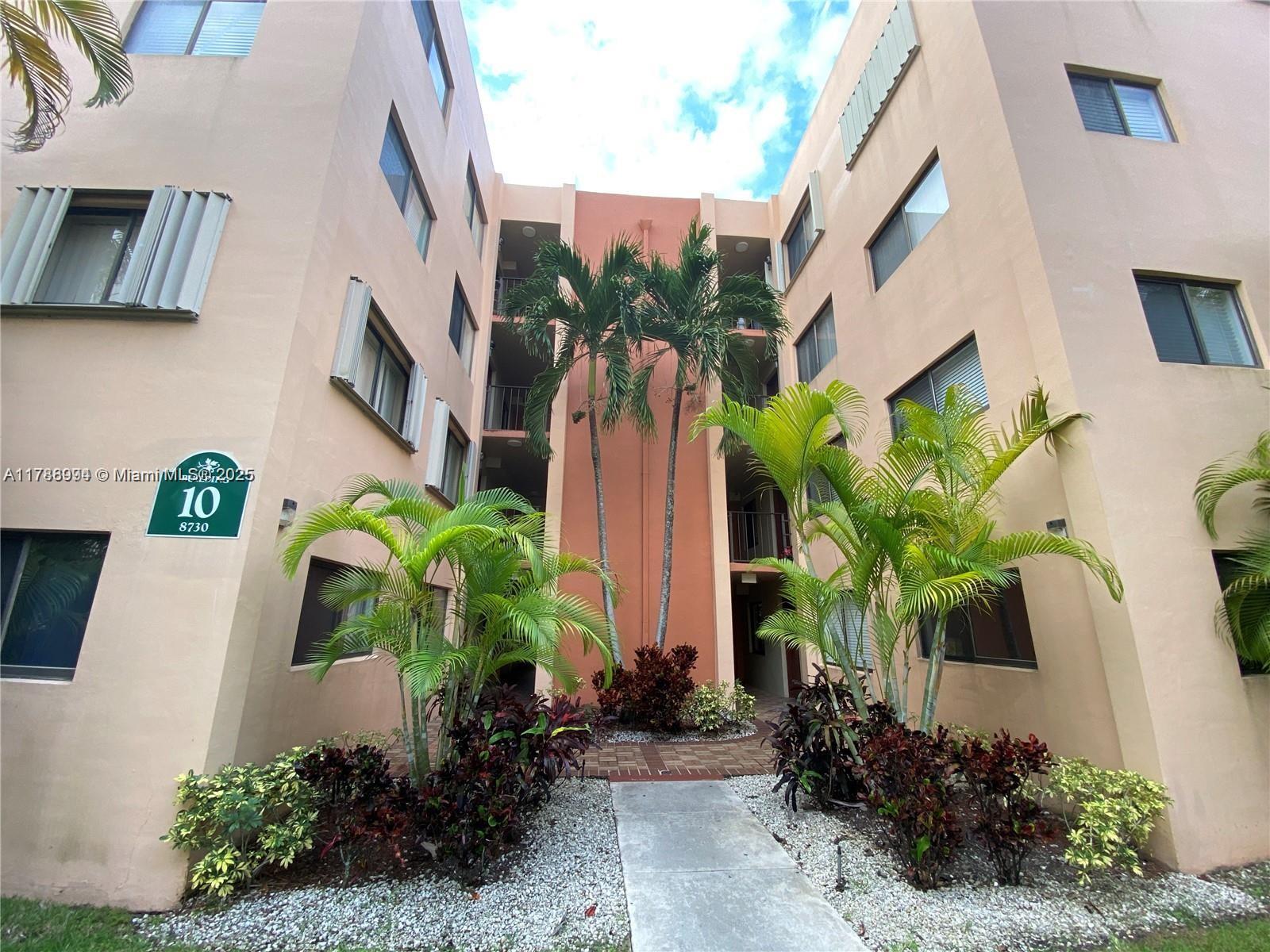 HORIZONS WEST CONDO #10 - Residential