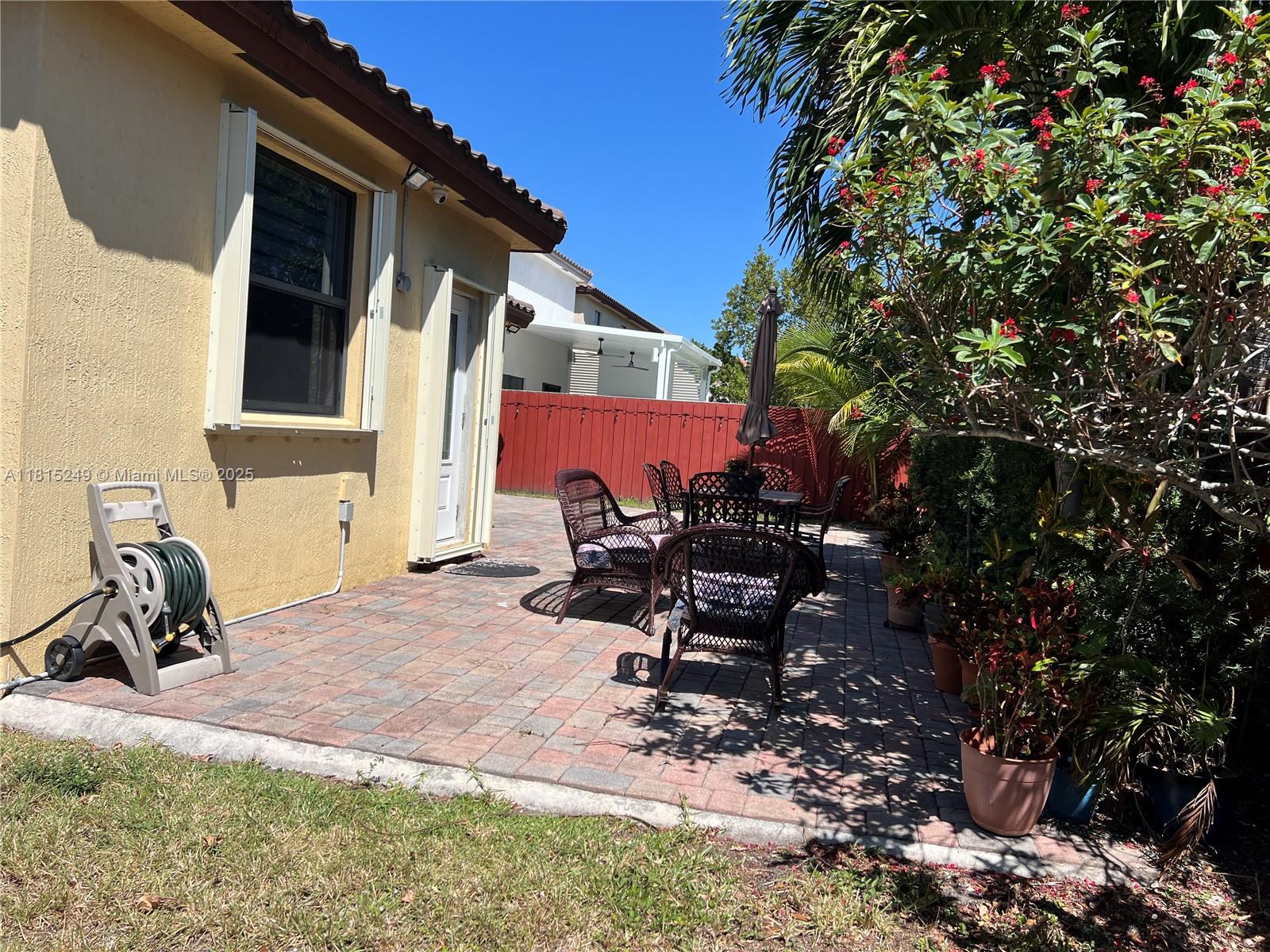 GARDEN ESTATES AT THE HAM - Residential