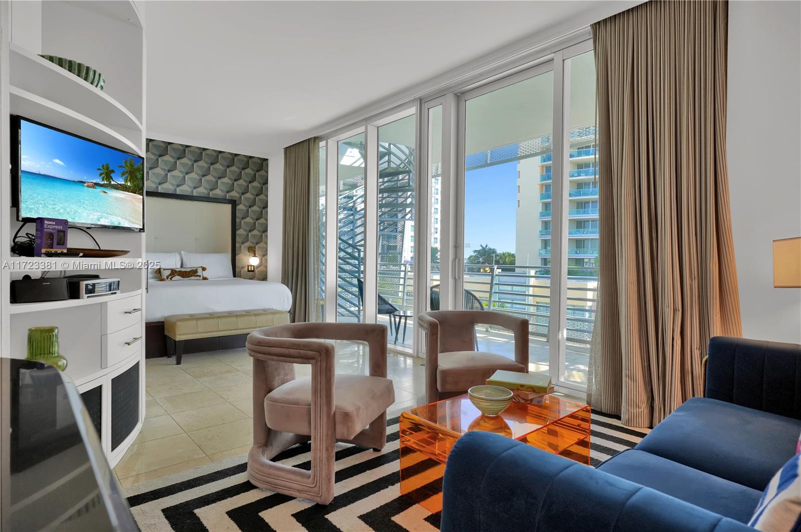DE SOLEIL S BCH RESIDENTI - Residential