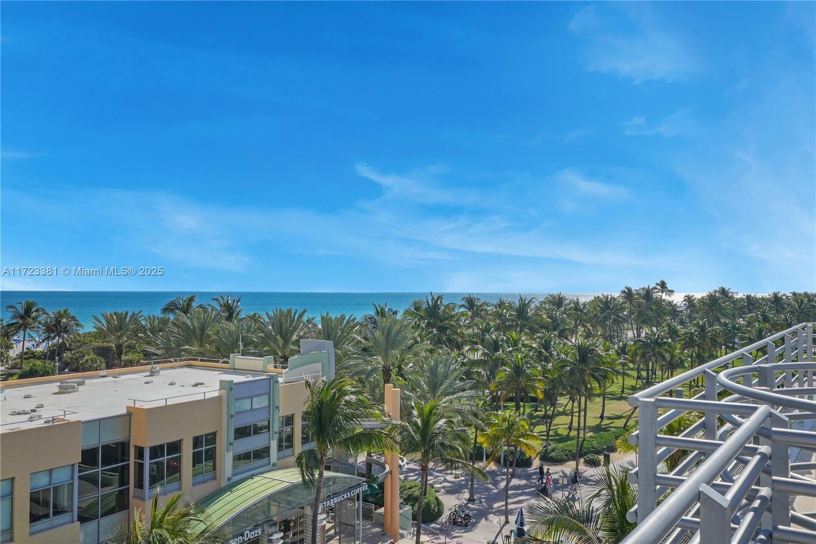 DE SOLEIL S BCH RESIDENTI - Residential
