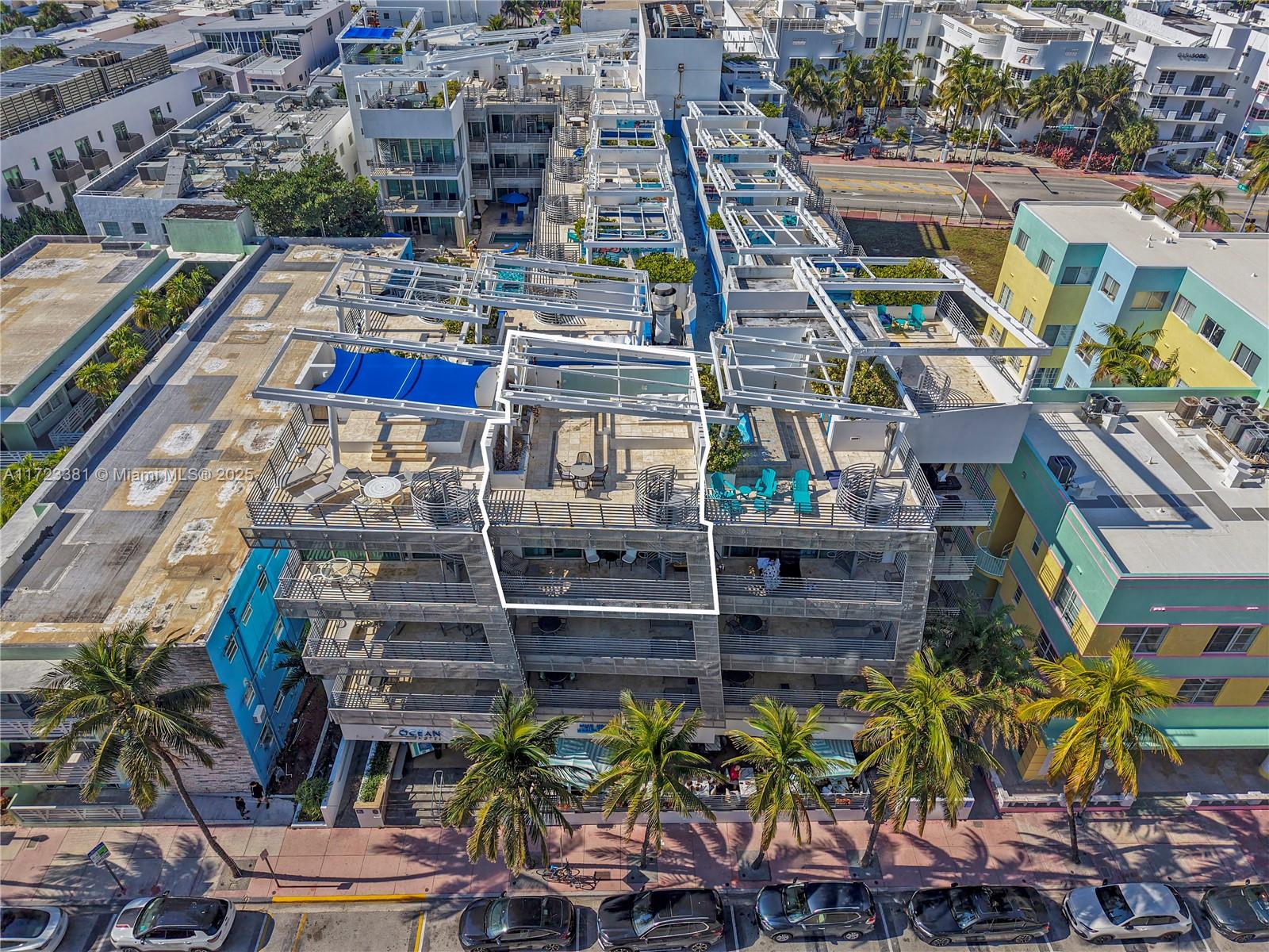 DE SOLEIL S BCH RESIDENTI - Residential
