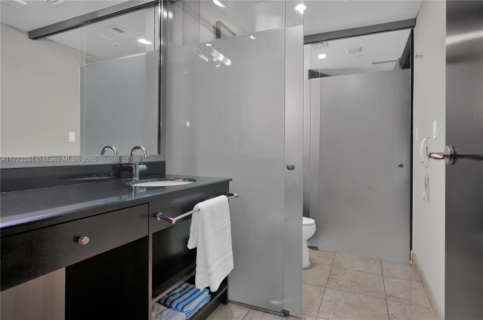 DE SOLEIL S BCH RESIDENTI - Residential