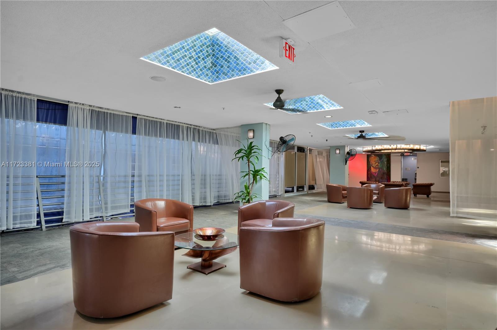 DE SOLEIL S BCH RESIDENTI - Residential