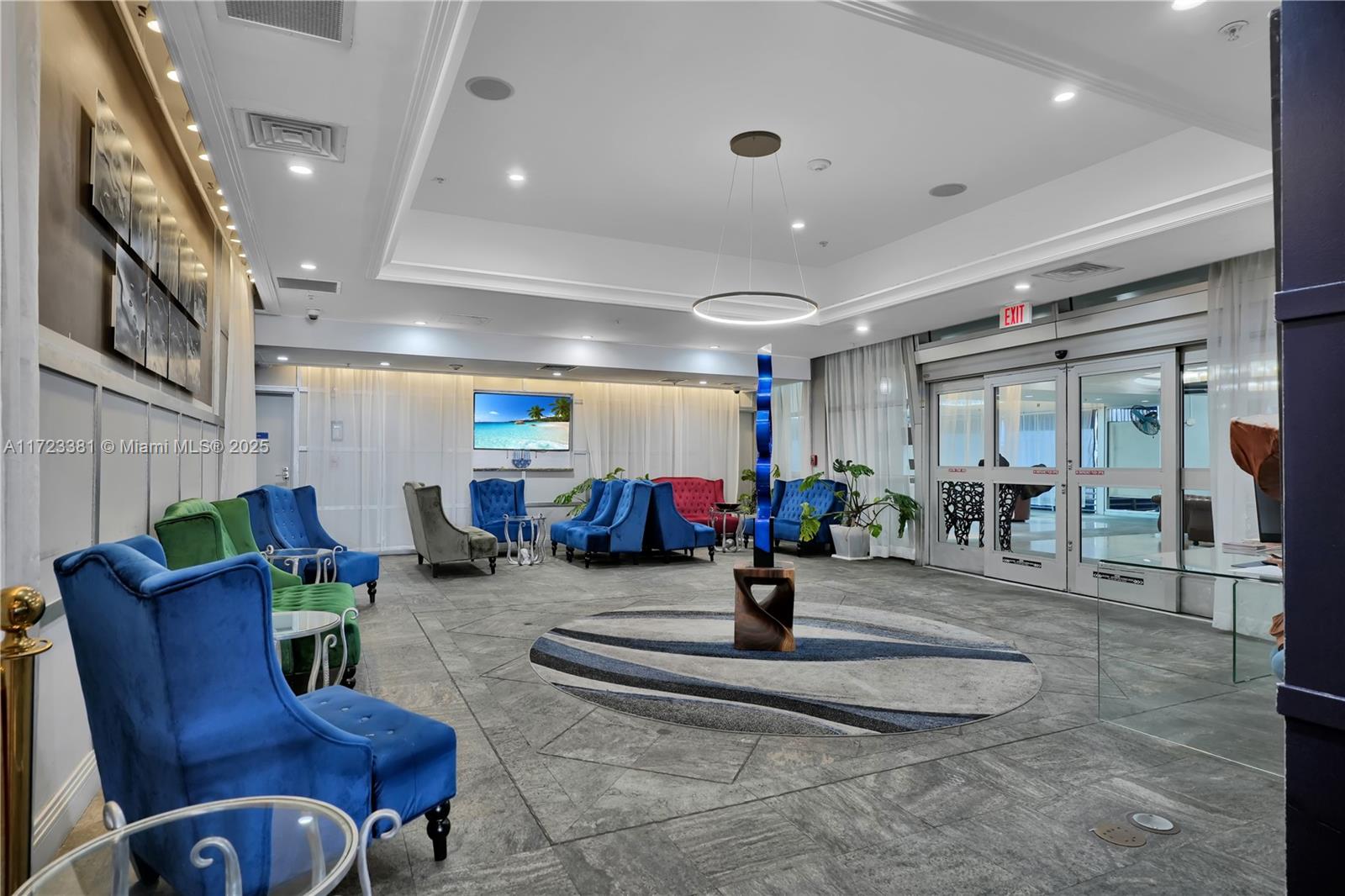 DE SOLEIL S BCH RESIDENTI - Residential