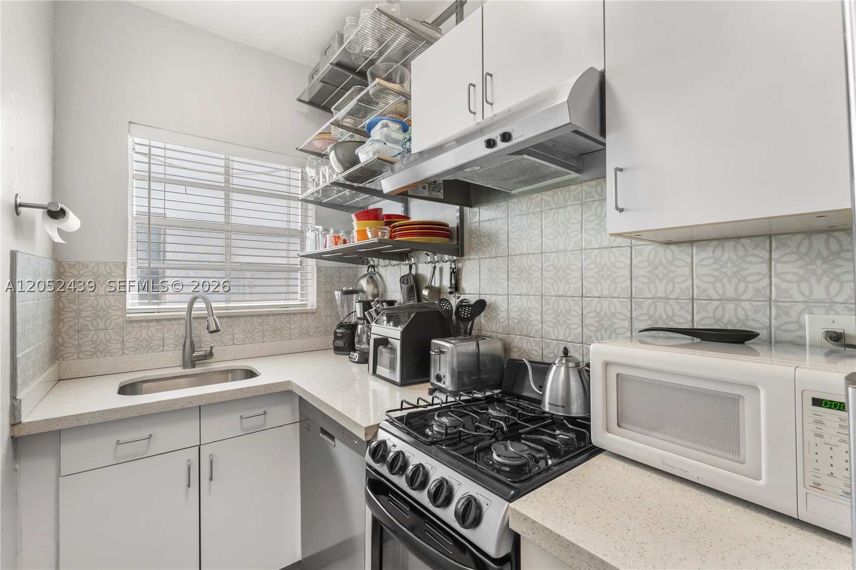 819 Meridian Ave 5