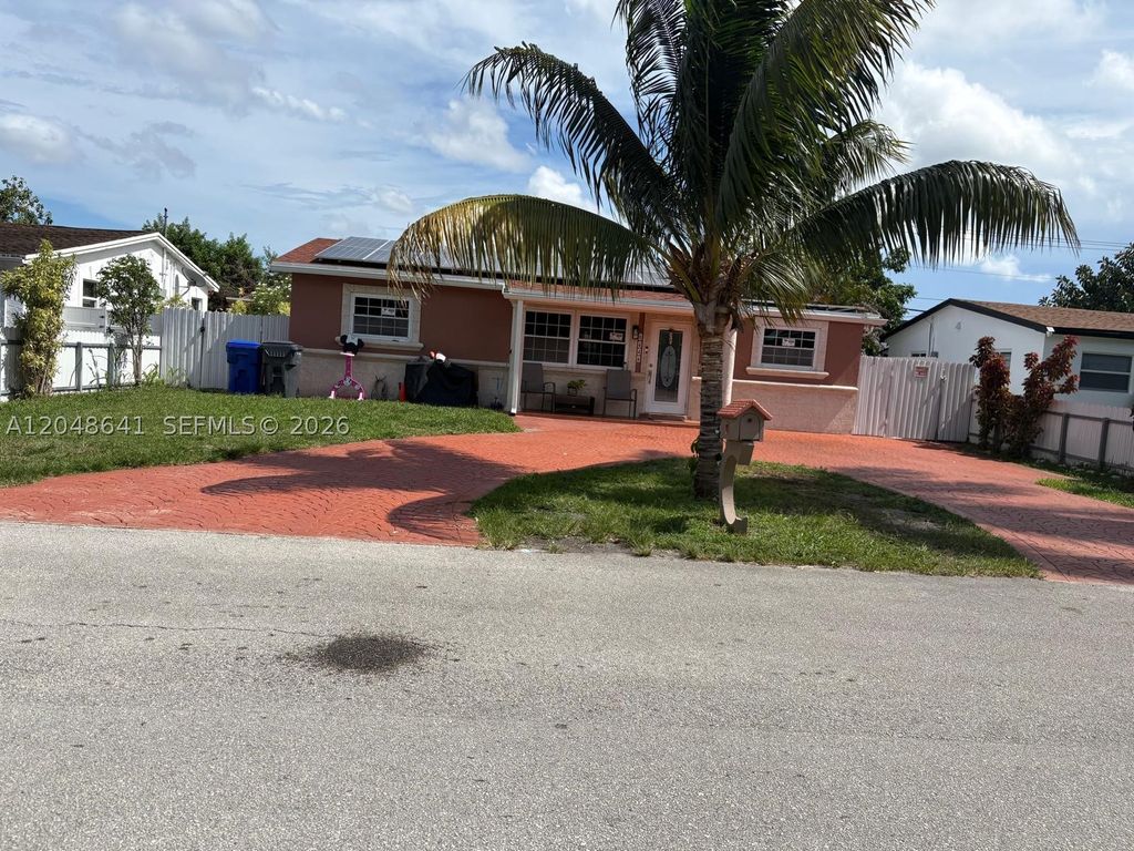 Photo of 6444 Fletcher St, Hollywood, FL 33023 (MLS # A12048641)