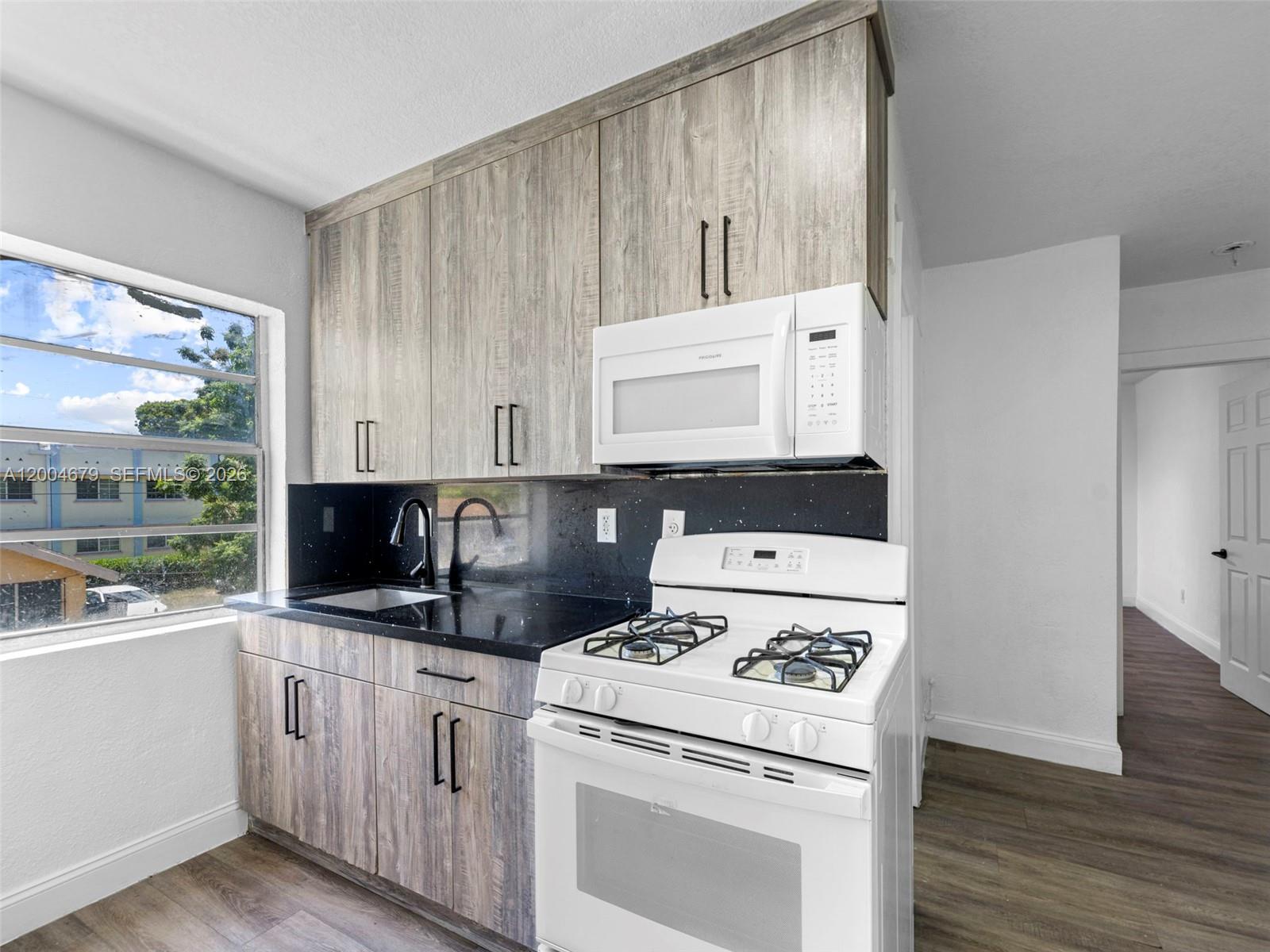 HORNERS ADDN - Residential