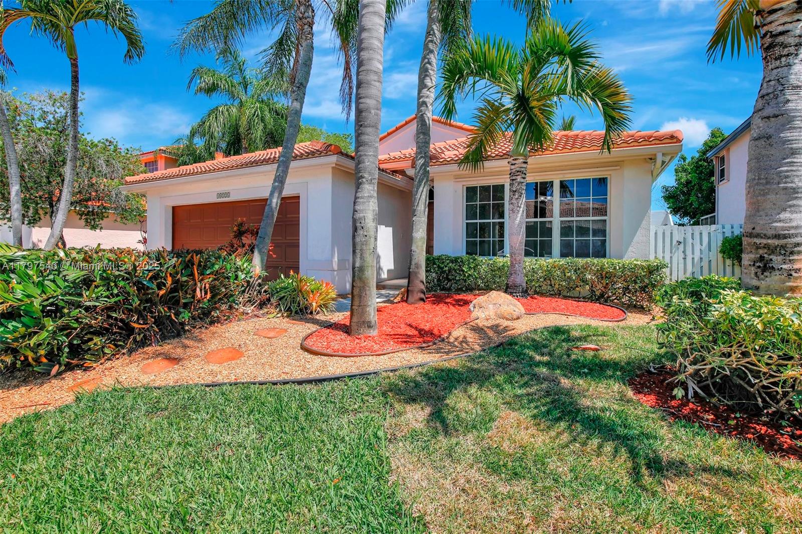 Property for Sale at 18225 Nw 21st St, Pembroke Pines, Miami-Dade County, Florida - Bedrooms: 3 
Bathrooms: 2  - $635,000