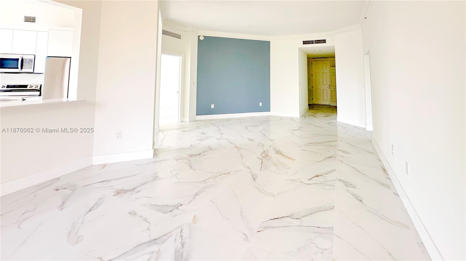 ALAQUA CONDO - Residential