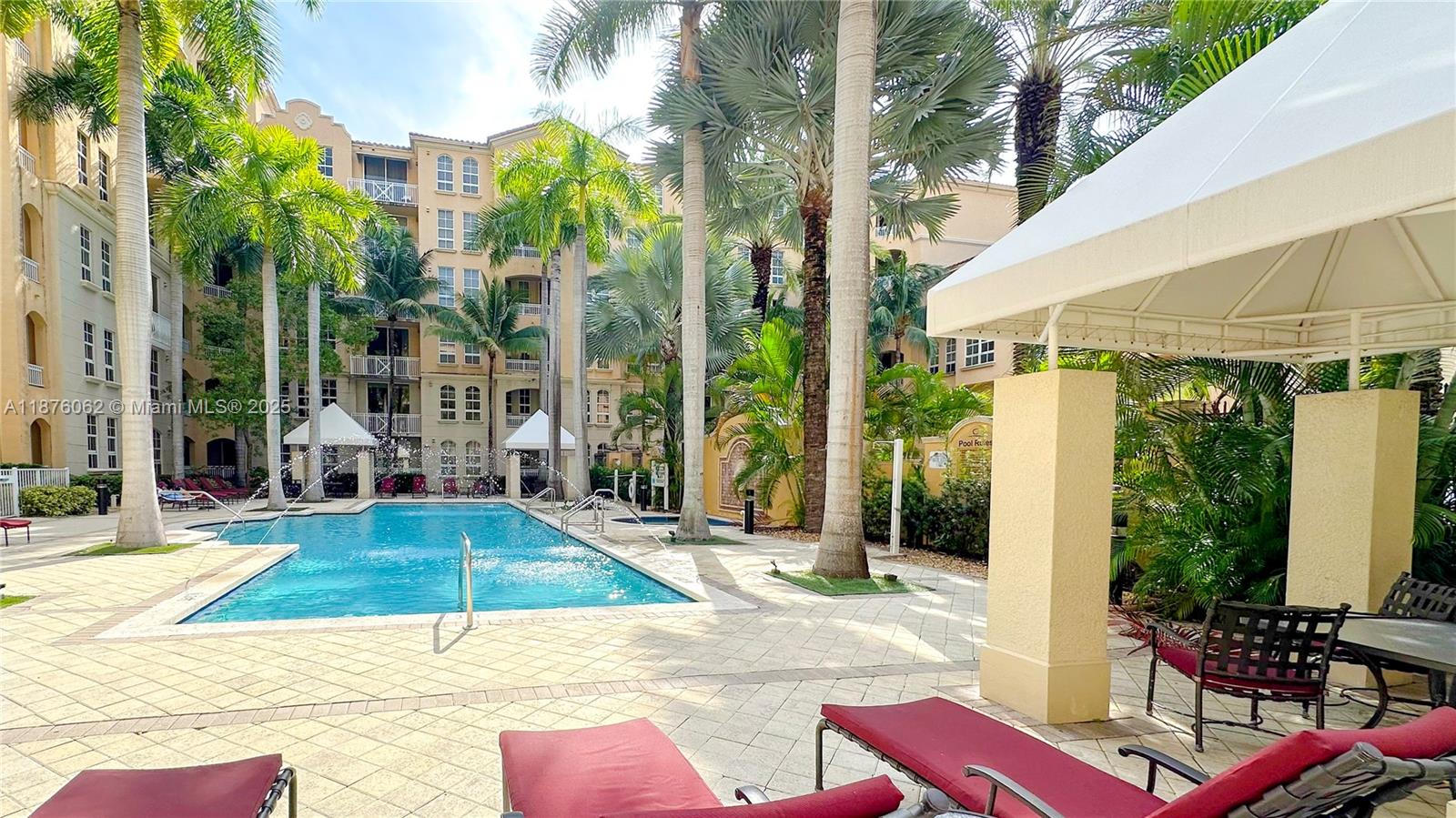 ALAQUA CONDO - Residential