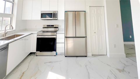Photo of 3001 NE 185th St #317, Aventura, FL 33180 (MLS # A11876062)