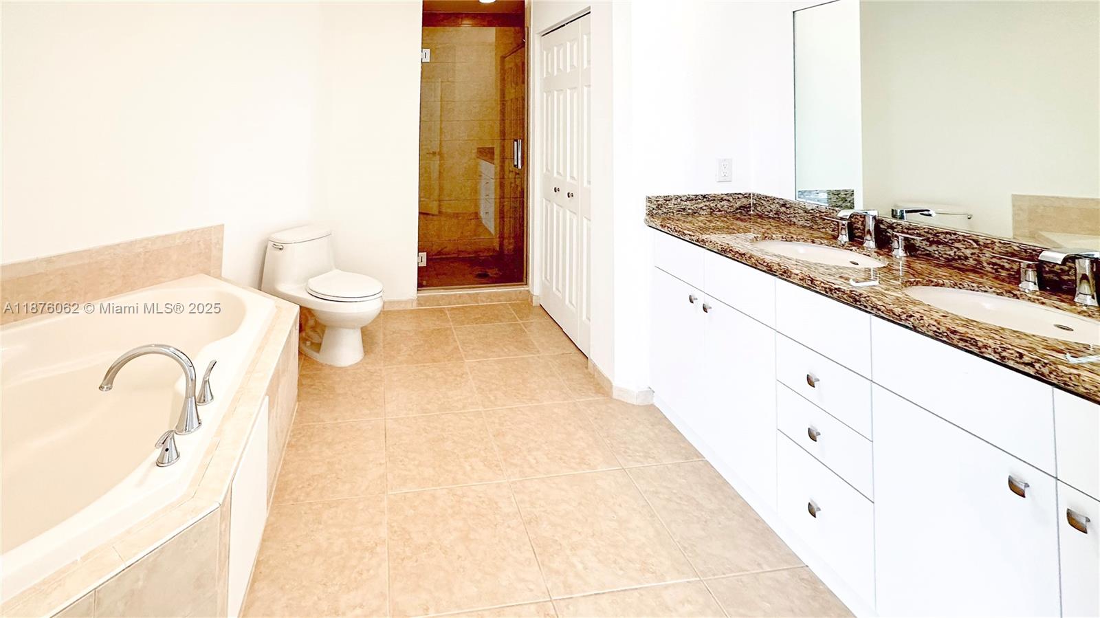ALAQUA CONDO - Residential