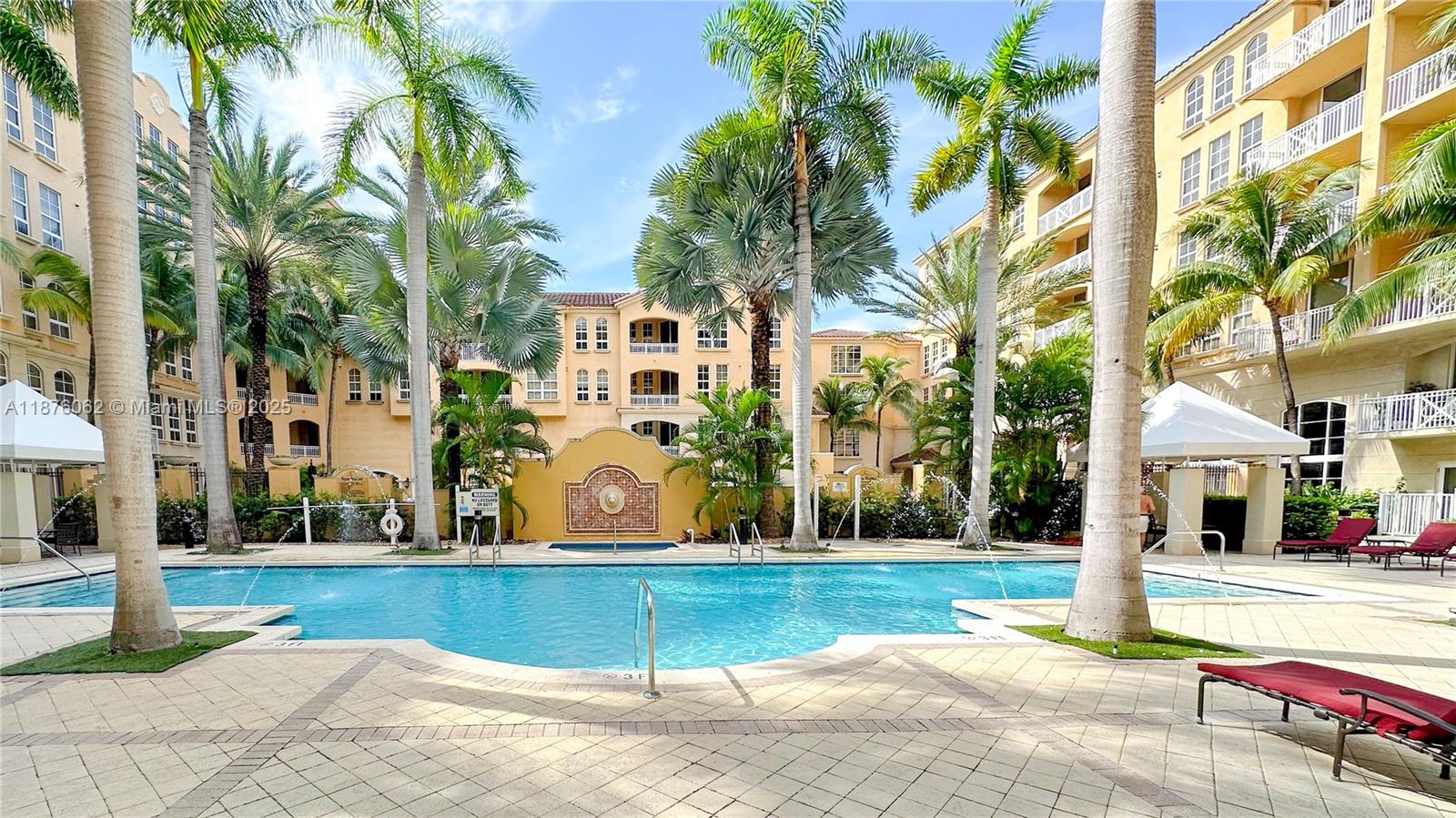ALAQUA CONDO - Residential