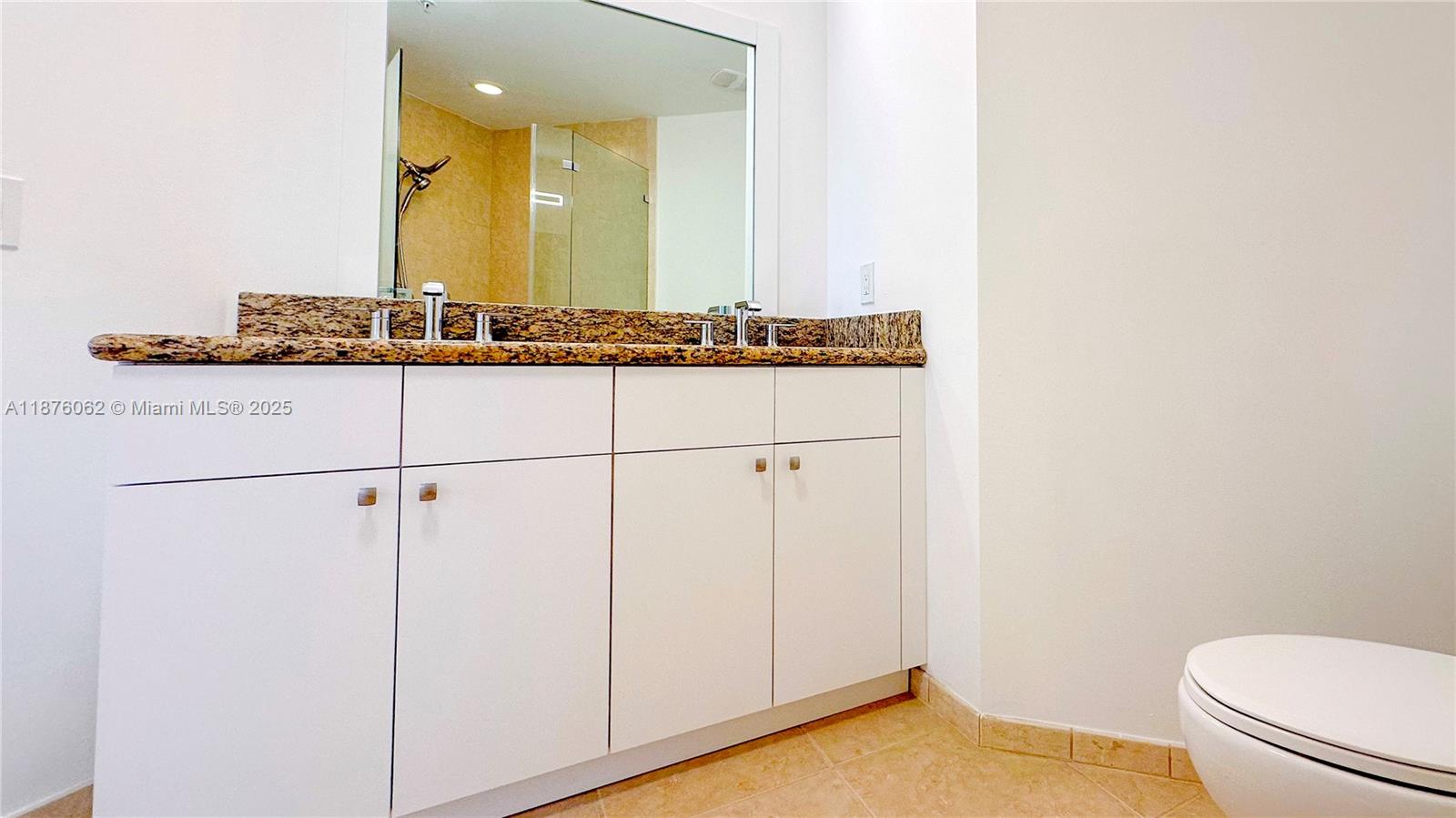 ALAQUA CONDO - Residential