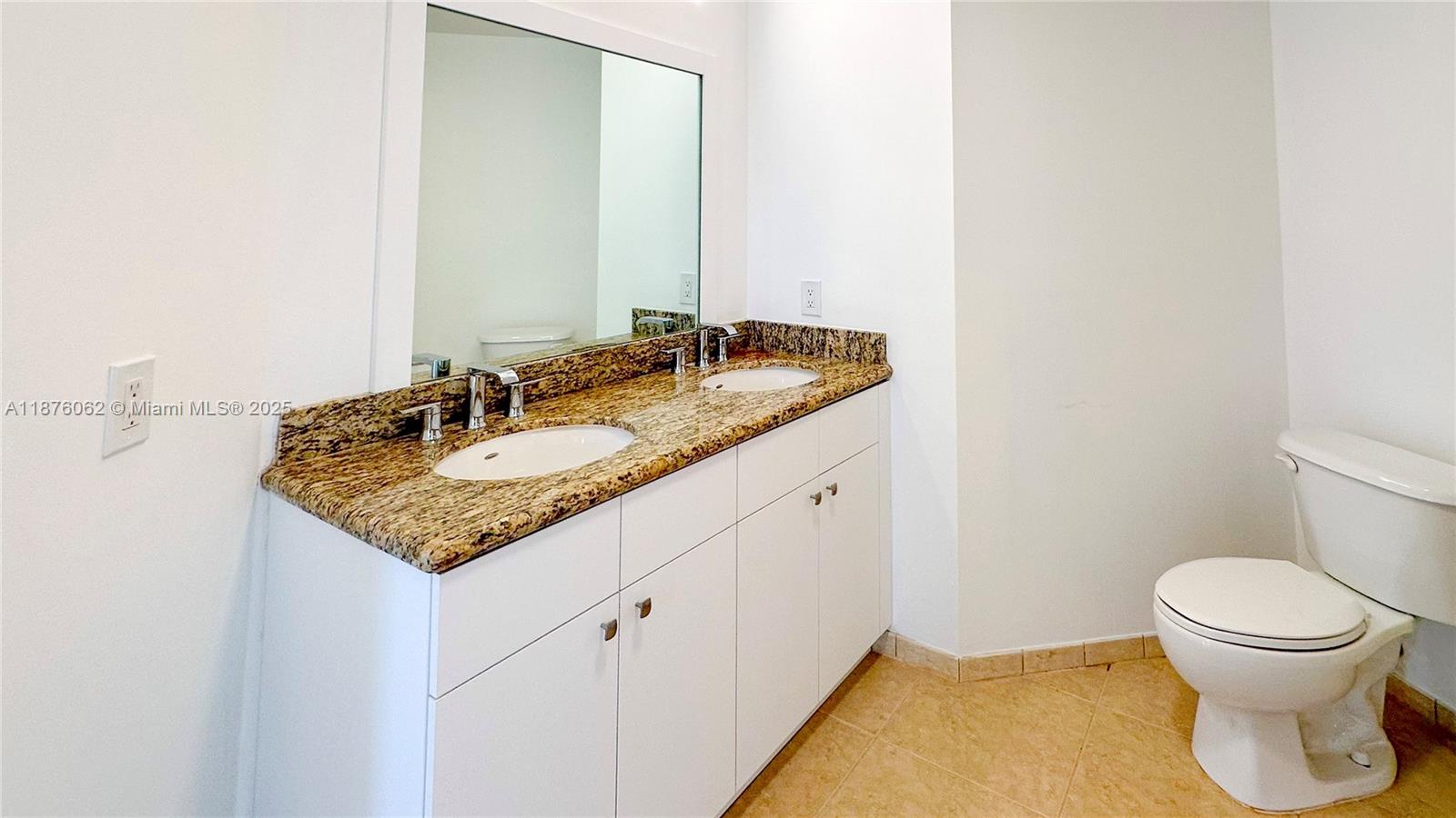 ALAQUA CONDO - Residential