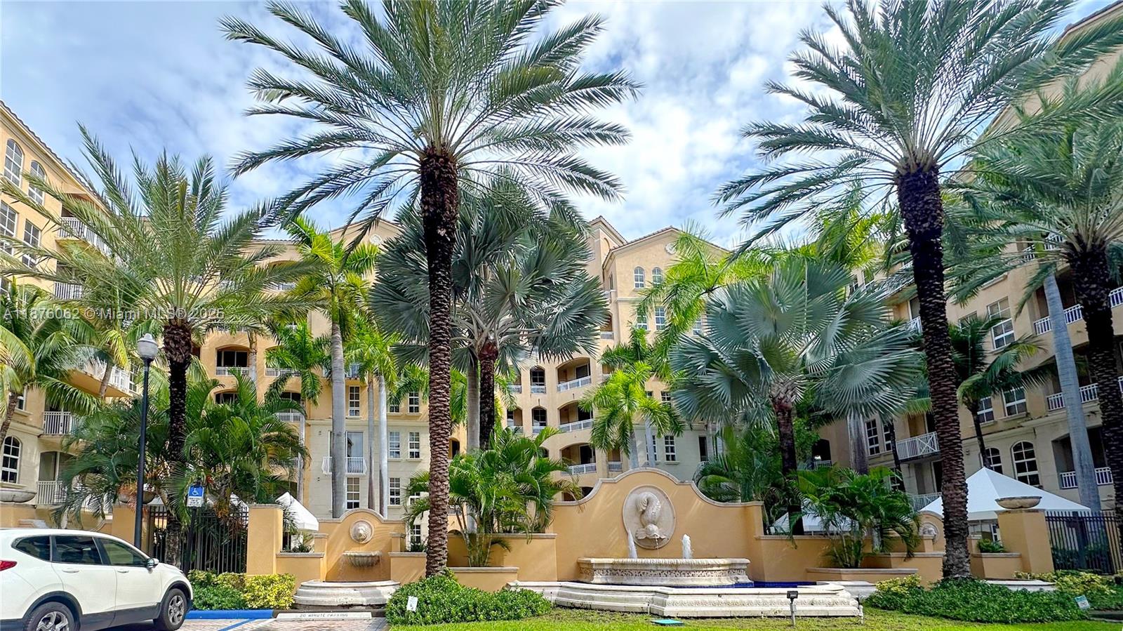 ALAQUA CONDO - Residential