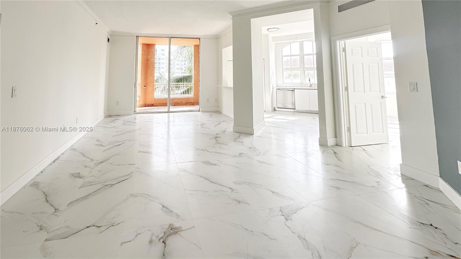 ALAQUA CONDO - Residential