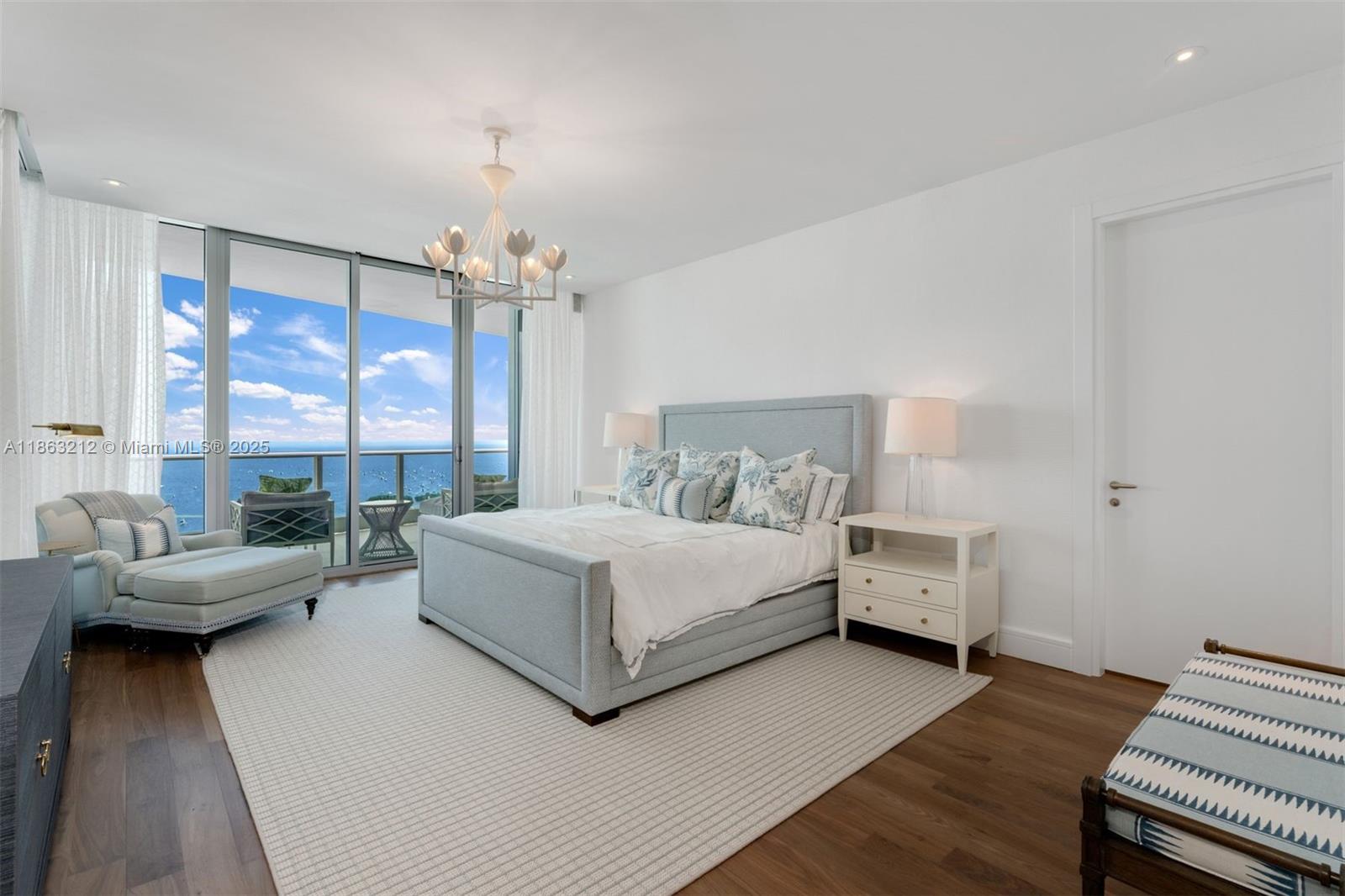 GROVENOR HOUSE CONDO - Residential