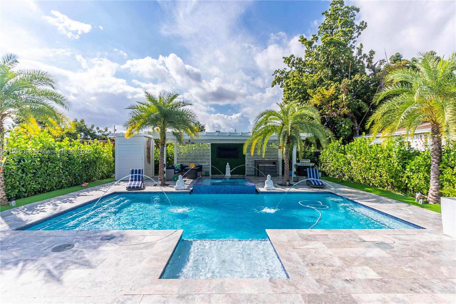 FAIRLAWN - Residential