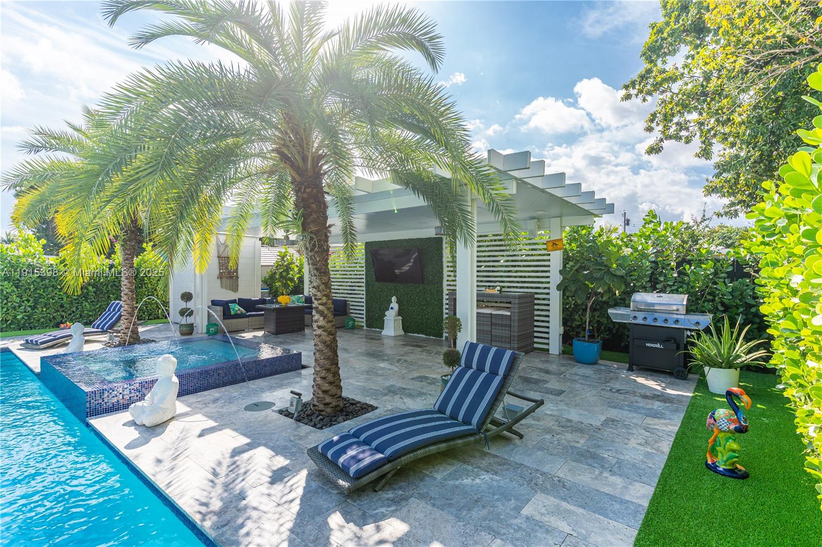 FAIRLAWN - Residential