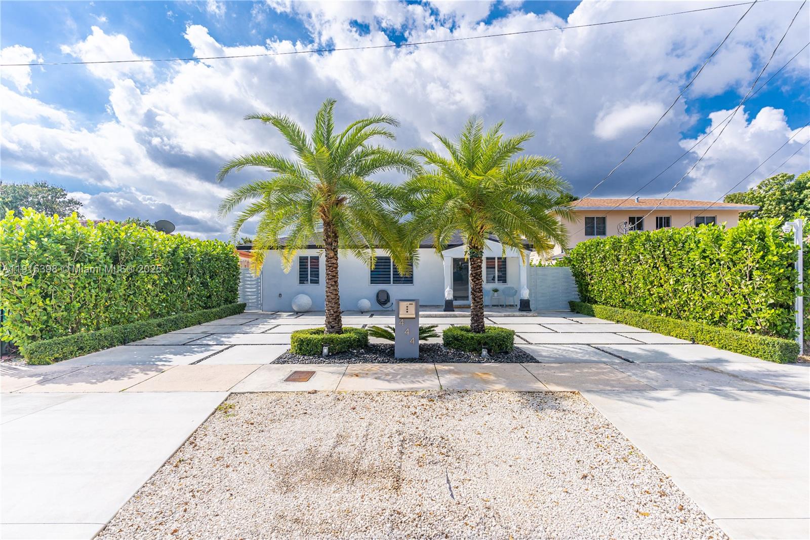 FAIRLAWN - Residential