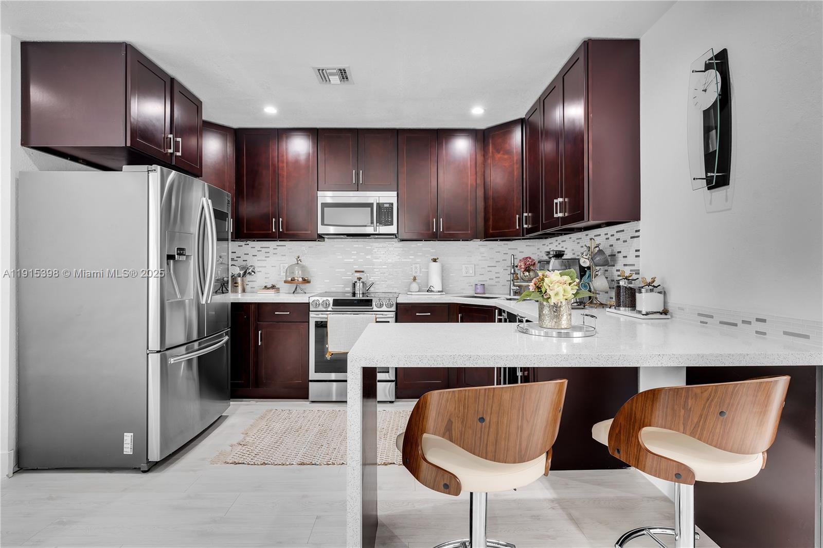 FAIRLAWN - Residential