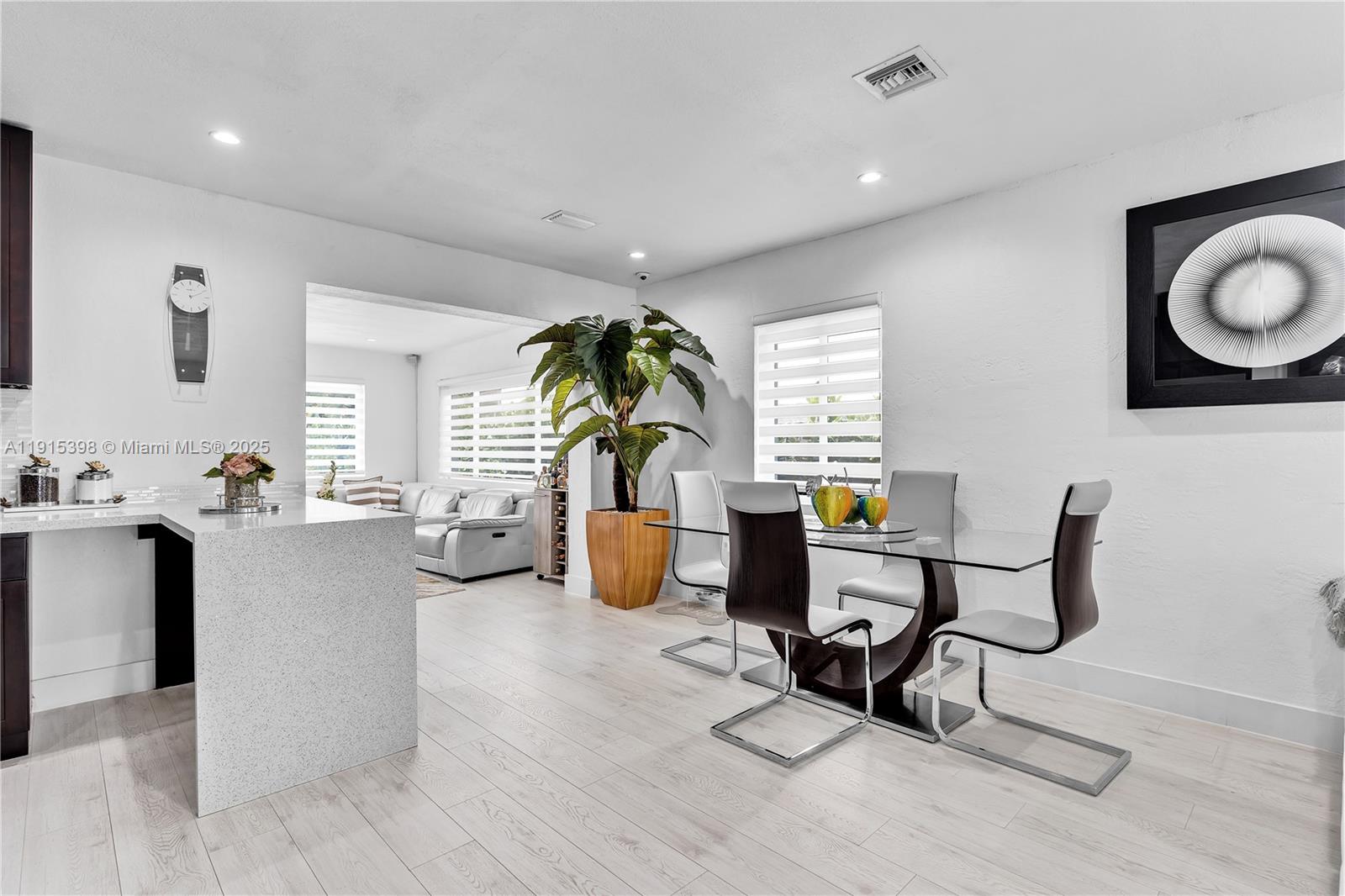 FAIRLAWN - Residential