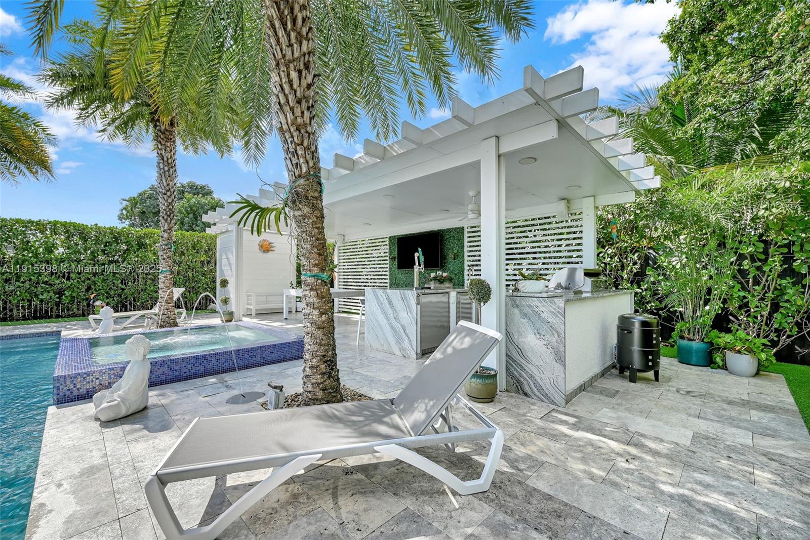 FAIRLAWN - Residential