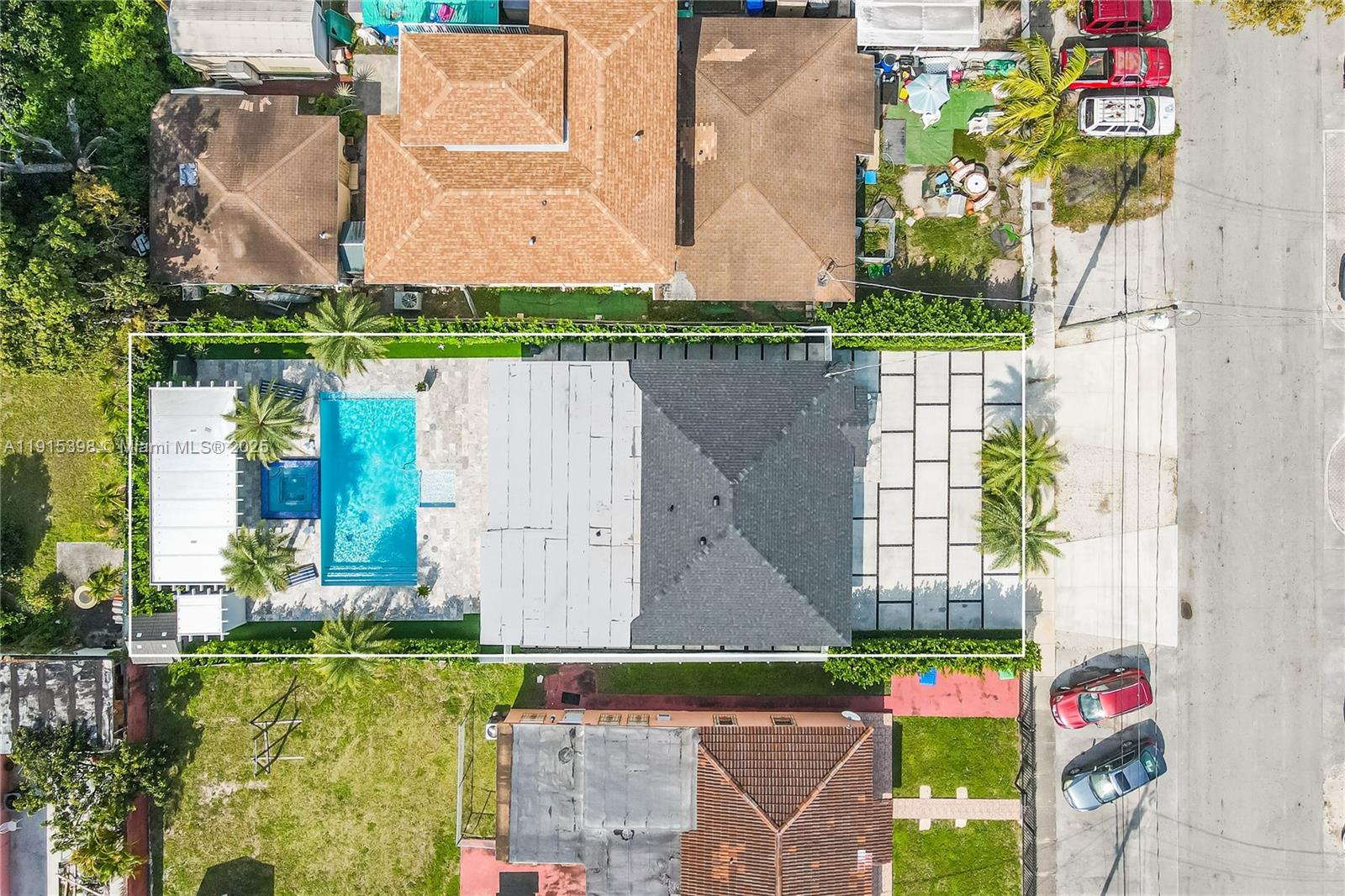 FAIRLAWN - Residential