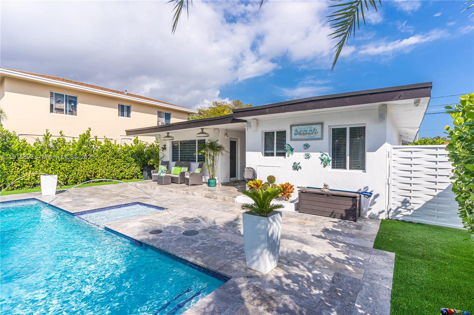 FAIRLAWN - Residential