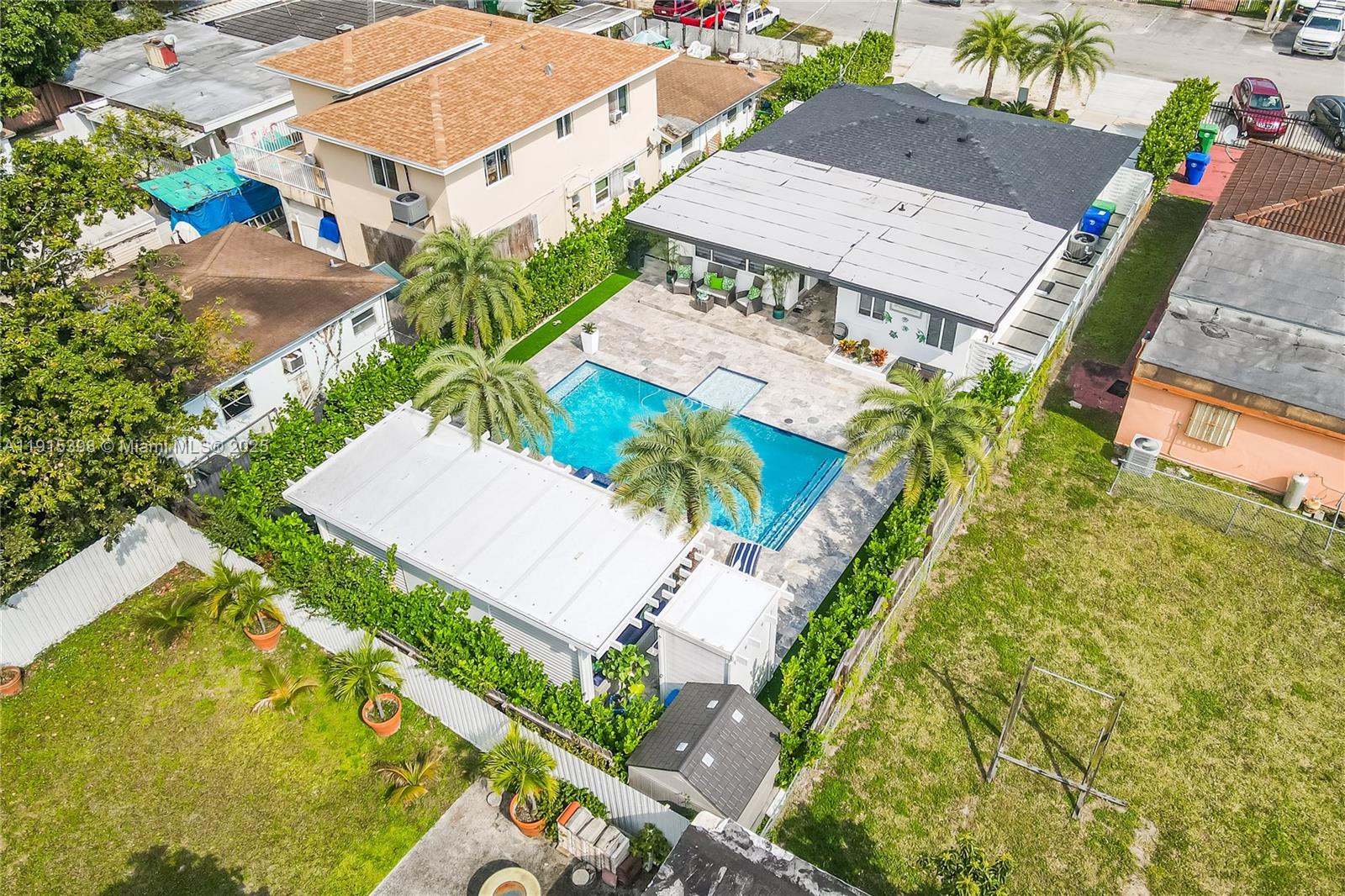 FAIRLAWN - Residential