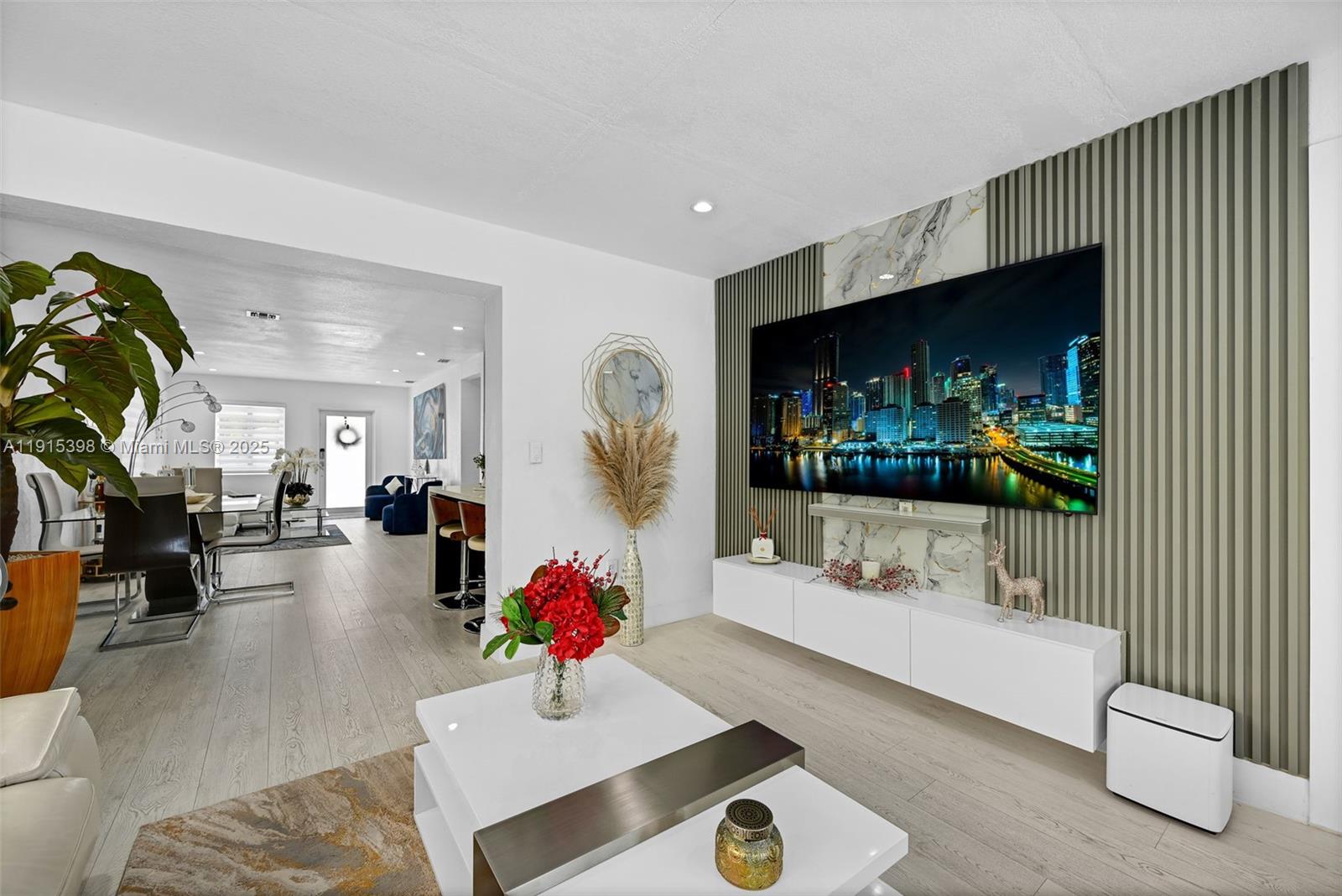 FAIRLAWN - Residential