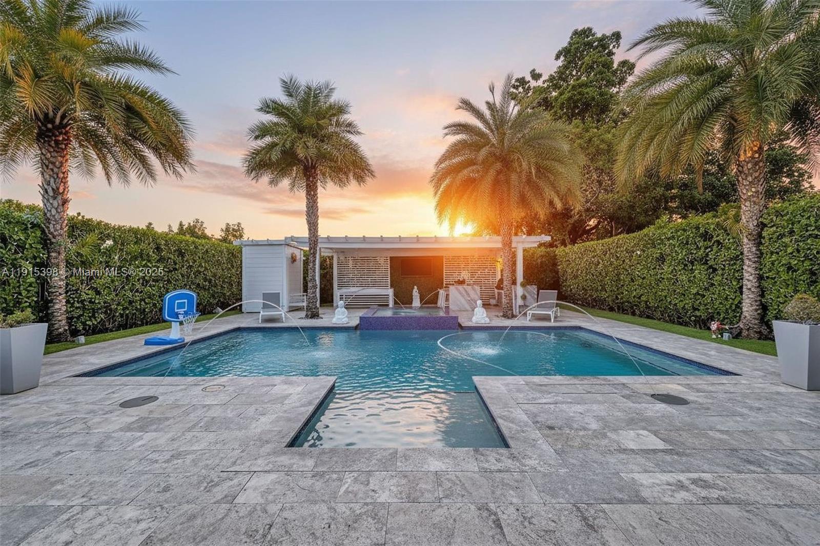 FAIRLAWN - Residential