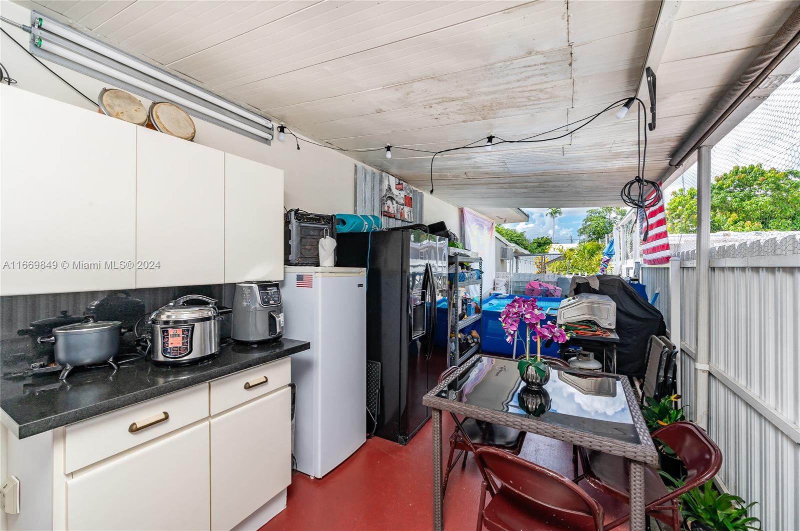 FLAGLER MANOR - Residential Income