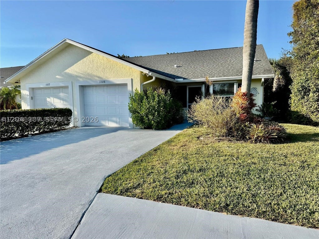 Photo of 11078 SE Sea Pines Cir, Hobe Sound, FL 33455 (MLS # A12041107)