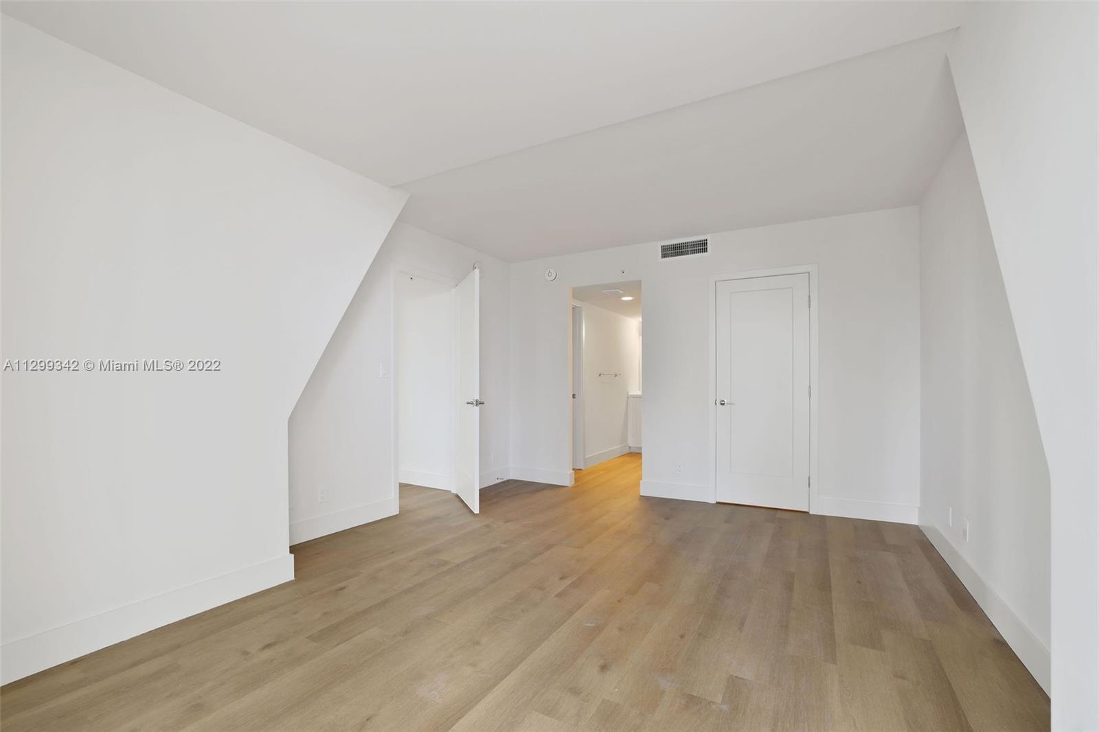 The Hamilton - Residential Lease