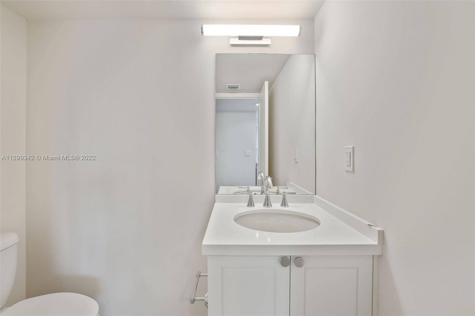 The Hamilton - Residential Lease