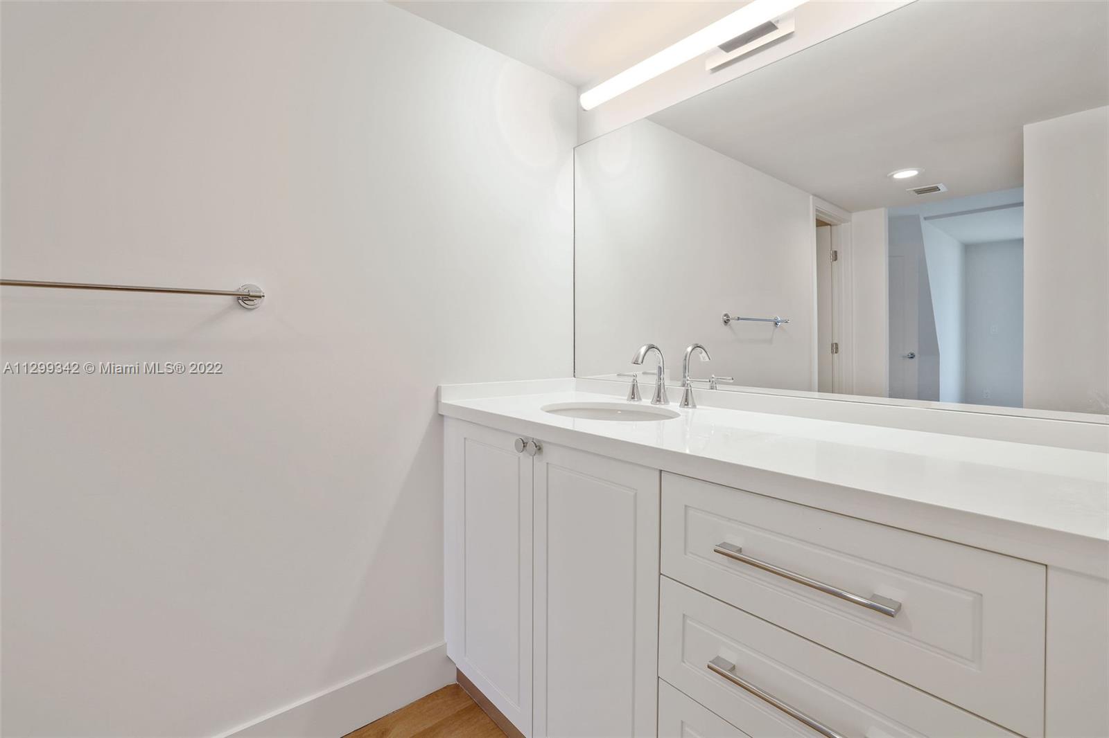 The Hamilton - Residential Lease