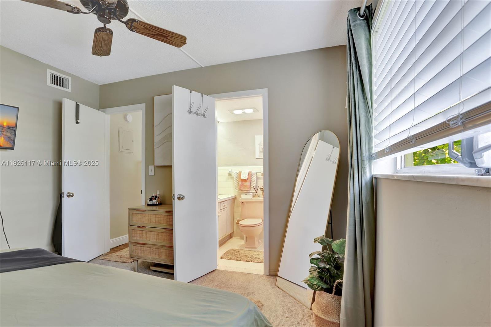 GATEWAY ARMS CONDO - Residential