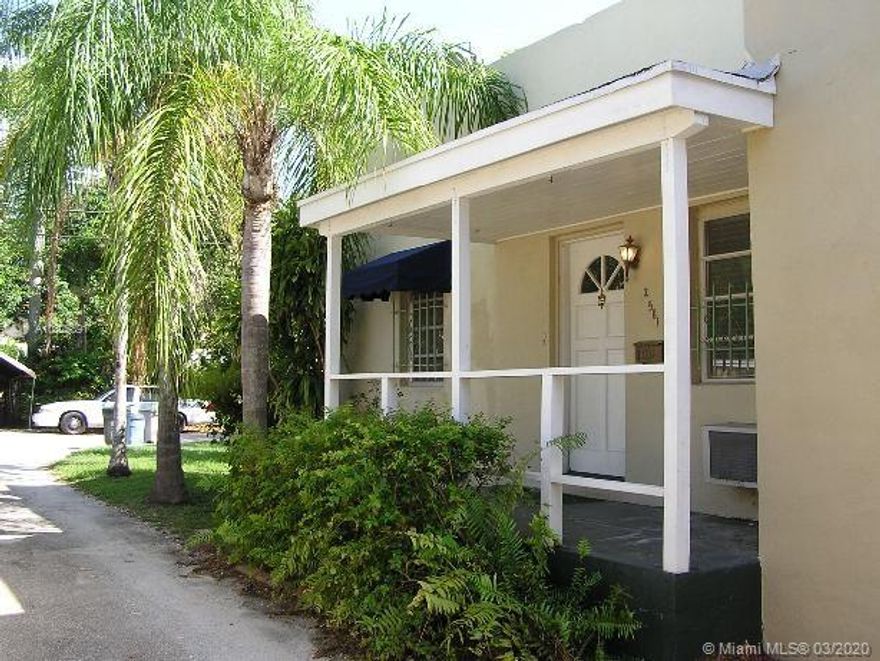North Grove Beautiful One bedroom garden apartment. Secluded and Private. Best location in the Grove. Large front porch private to this unit, Small private garden in the rear. Quiet residential street, fenced private parking for 1 car. Small pet ok. Surrounded by gardens in a tropical setting. 2 blocks from Marina/bay (Monty's and Shake-A-Leg). Gas for cooking and water paid by landlord. Washer and Dryer on premises. Yard Care included. Street dead-ends on one side and there is only local traffic. Ideal for students and professionals that are looking to live in a quiet residential neighborhood while still walking distance to Coconut Grove's restaurants and Biscayne bay. Walking distance to Metro Rail.