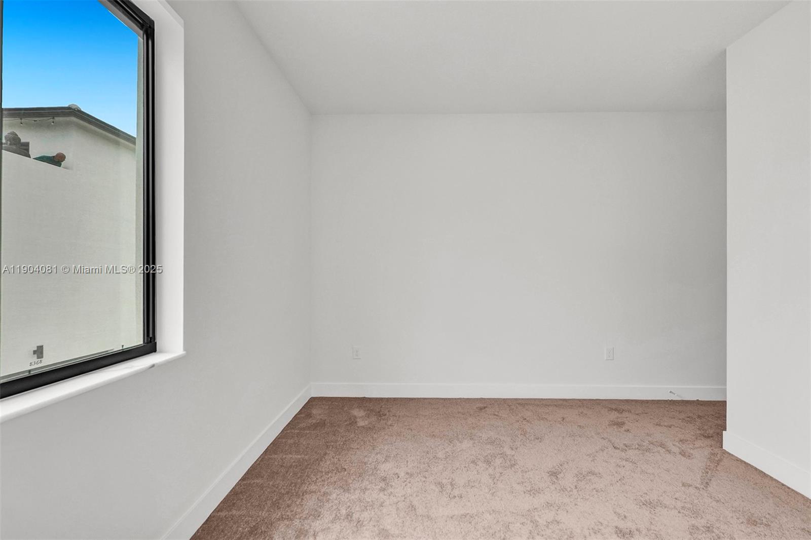 DOWNTOWN DORAL SOUTH PHAS - Residential