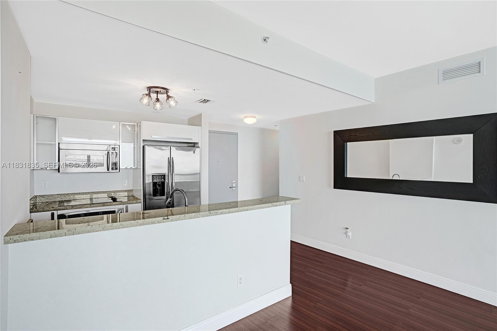 BLUE CONDO - Residential