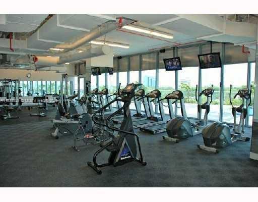 BLUE CONDO - Residential