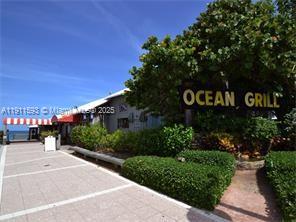 """HARBOUR SIDE YACHT CLU - Residential Lease