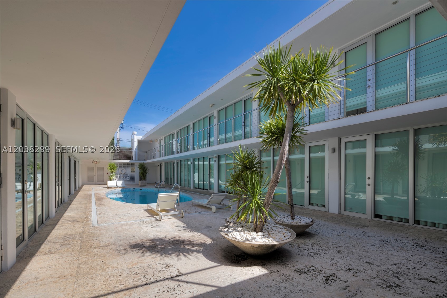1601 West Ave 212